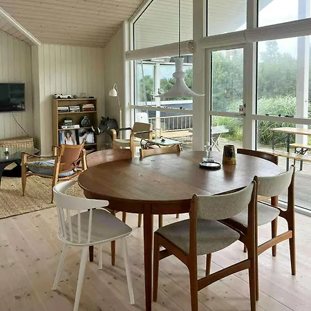 Family At Eno With Sea Views בית נופש Karrebæksminde